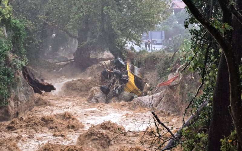 volos, poplave-naliv