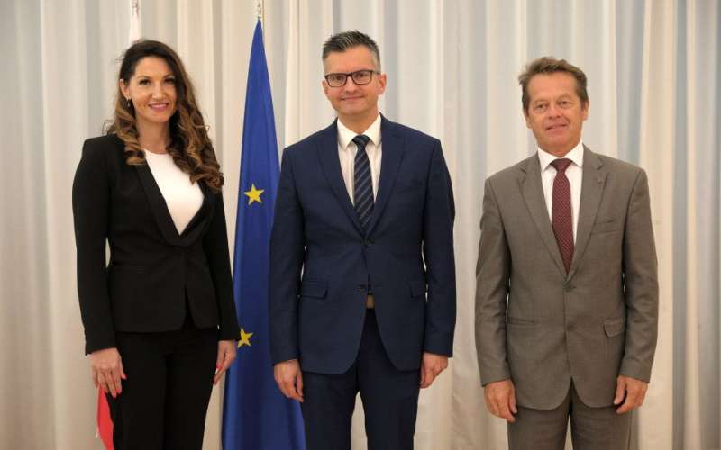 _podpis_ministrstvo.jpg