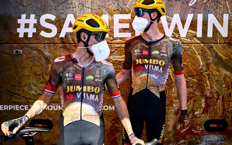 roglic Van Hooydonck.jpg
