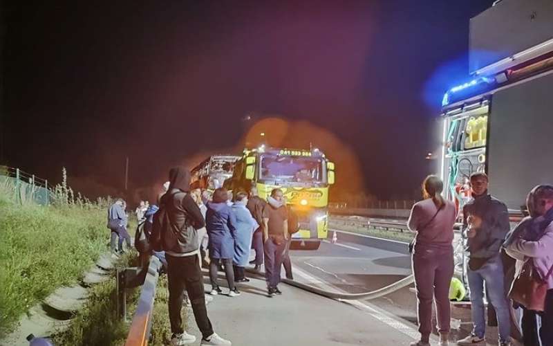 _pogoreli_avtobus.jpg