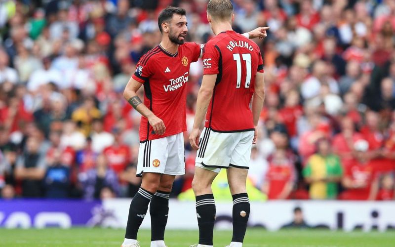 manchester united fernandes.jpg