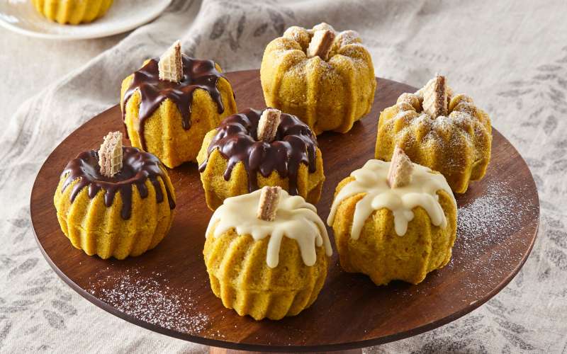 Mini bučne torte s čokoladnim prelivom.jpg