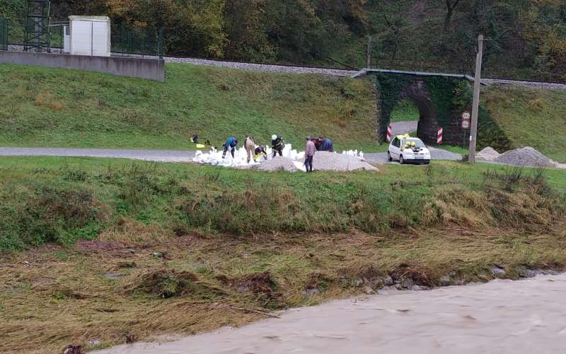 Občina Tolmin protipoplavne vreče