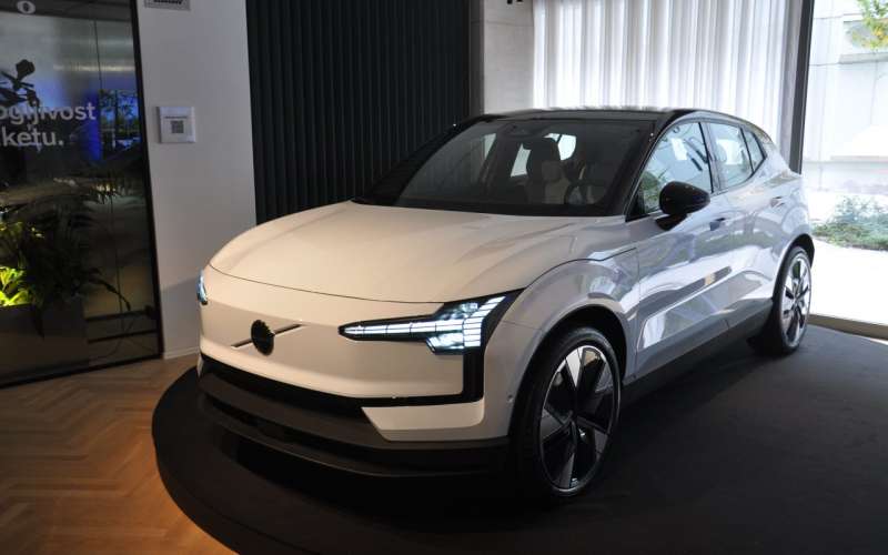 Volvo EX30_uvodna.jpg