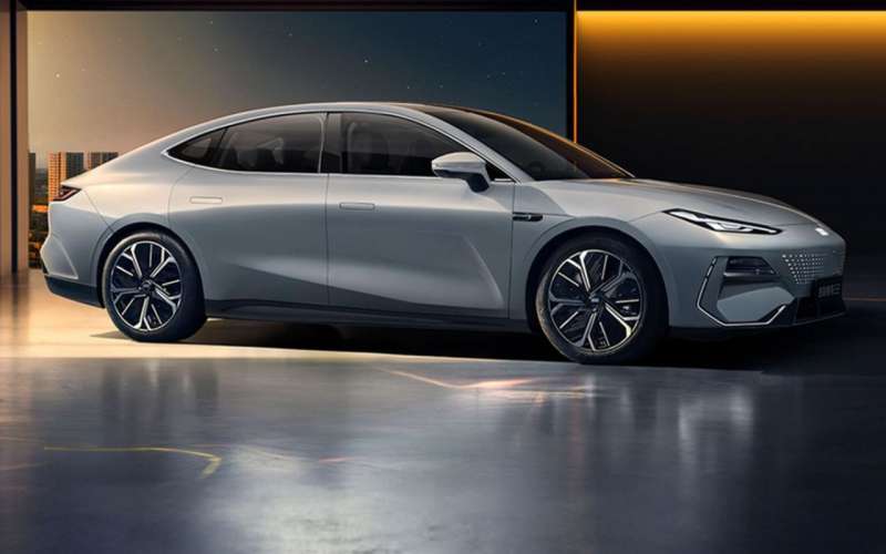 Geely Galaxy E8_001.jpg