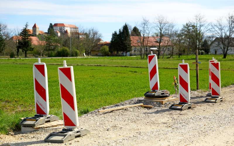 Ptuj, zadolzevanje_3_delo na cesti.jpg