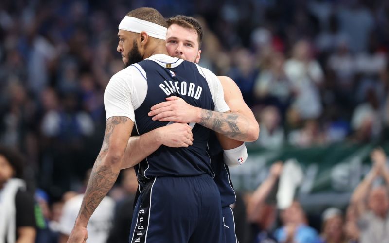 gafford doncic dallas.jpg