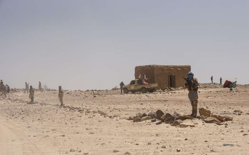 mali, uporniki