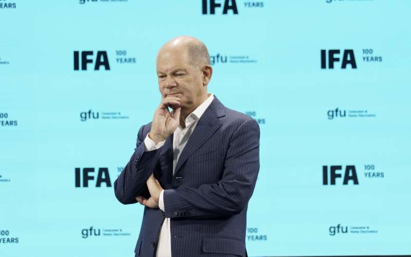 olaf scholz.jpg