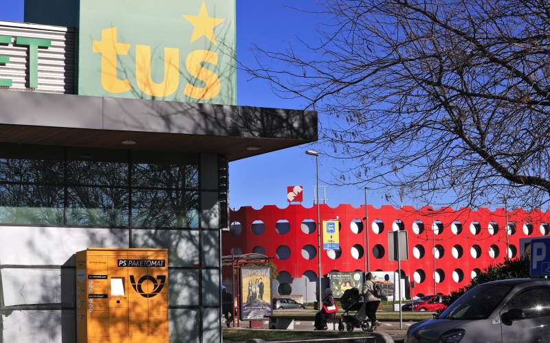 tuš, mercator