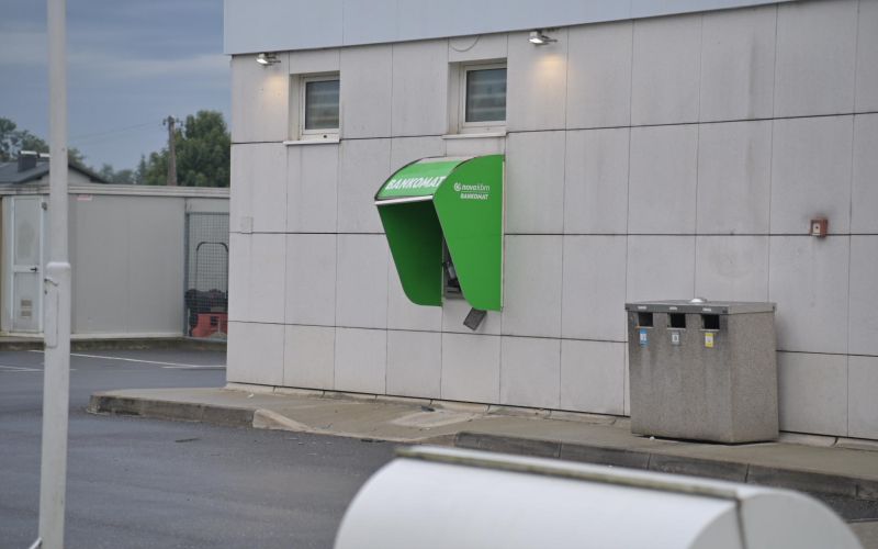 bankomat, gederovci