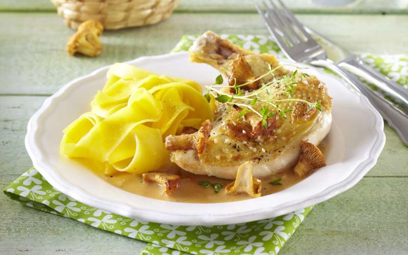 chicken in chantarelle sauce.jpg