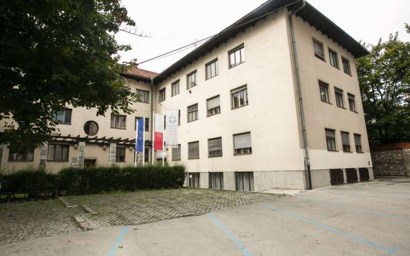 askerceva_full.jpg