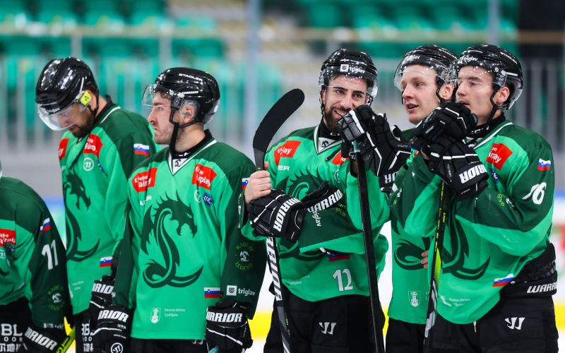 hokej olimpija simsic tomazevic 24 af.jpg