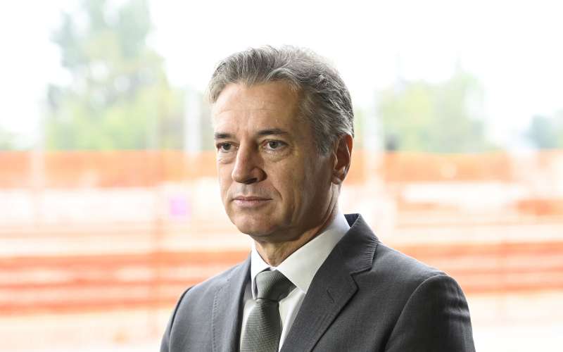 Robert Golob