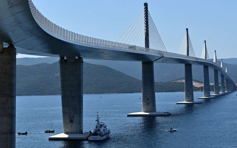 most na peljesac.jpg