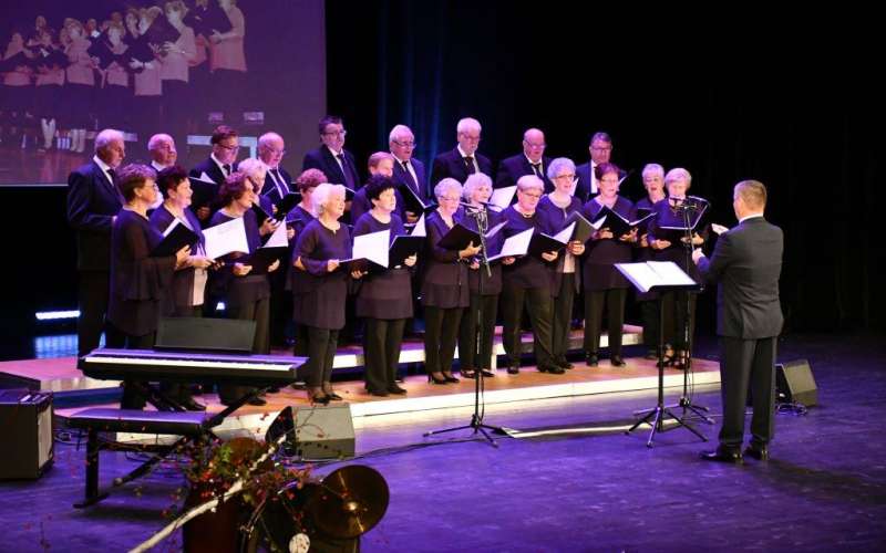 mešani-pevski-zbor, lendava, koncert
