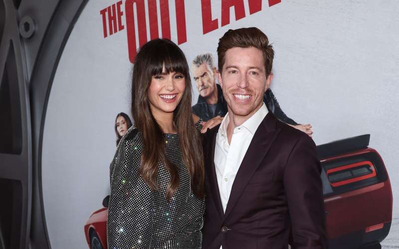 Nina Dobrev, Shaun White.jpg