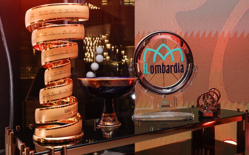 pokal pogačar.jpg