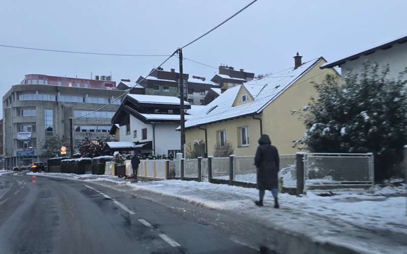 simbolična, sneg