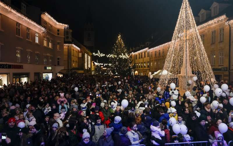 praznicne-lucke, kranj