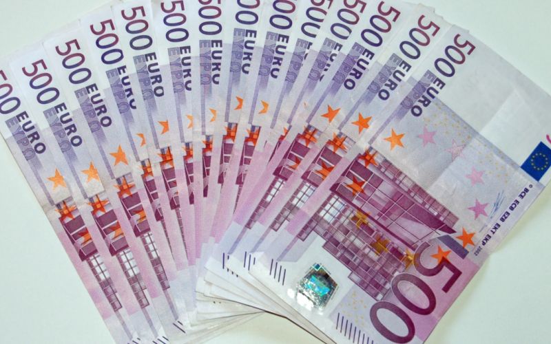 1464111970_euro.jpg