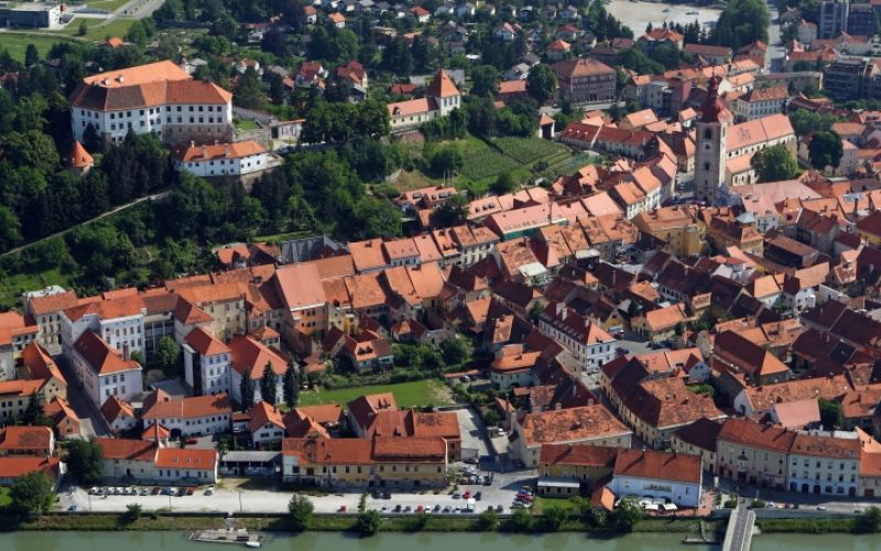 1476736977_cg_naslovnica_83_1.jpg