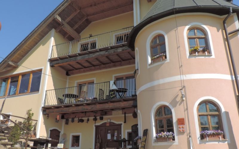 1631794175_mh-turistična_kmetija_hlebec.jpg