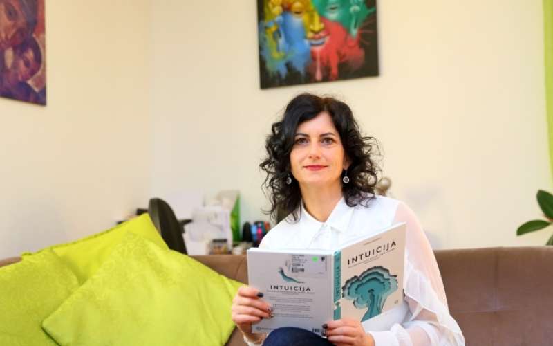 1677508037_cg_aleksandra_ceh_hipnoza.jpg