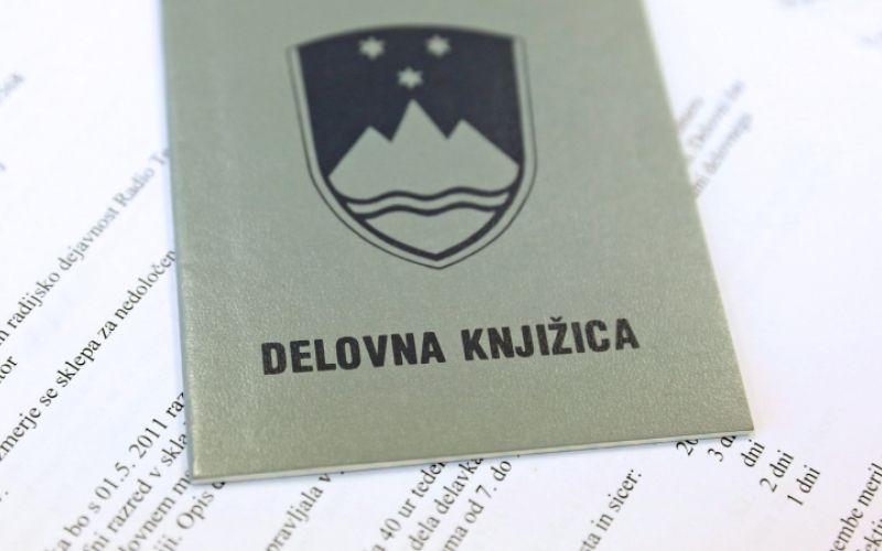 1532012418_cg_delovna_knjizica.jpg