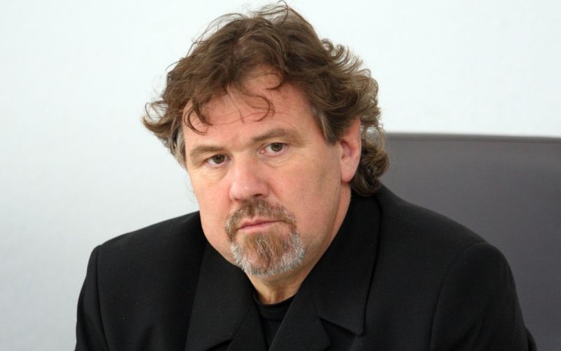 1464248903_cg_celan.jpg