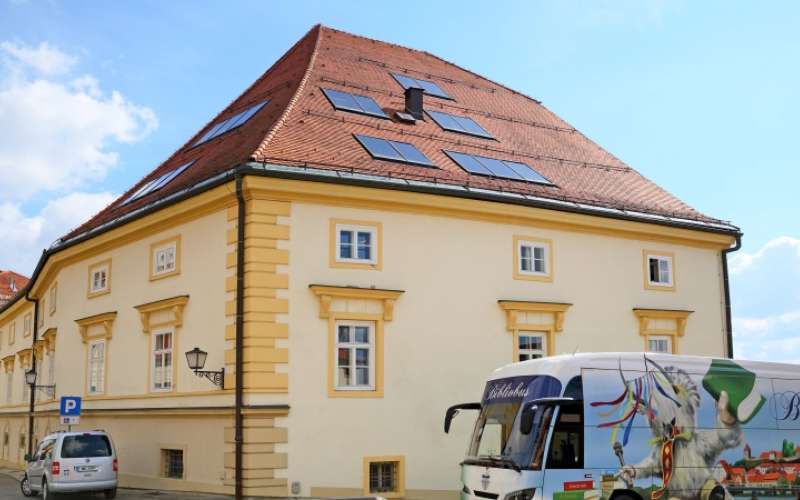 1695920798_cg_knjiznica.jpg