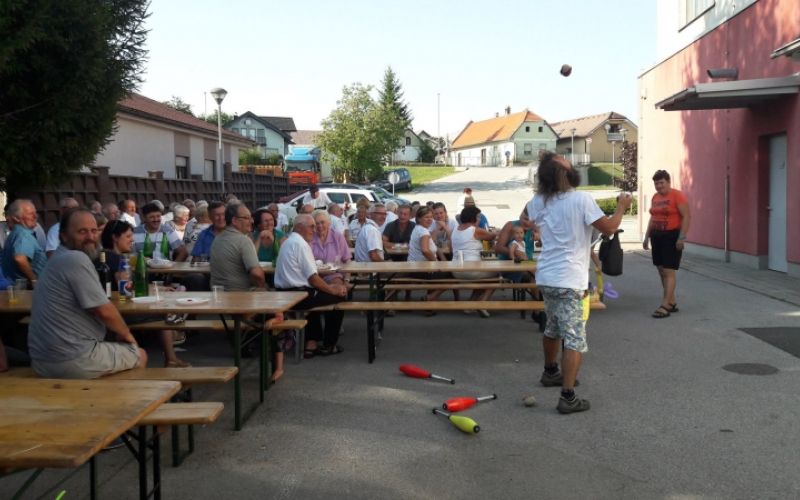 1505985547_srecanje_spuhlja.jpg