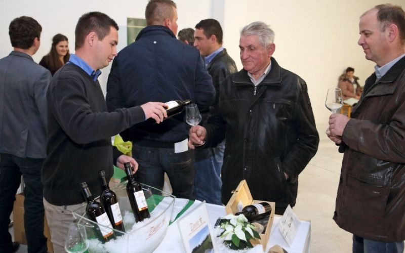 1481711239_cg_mlado_vino_2.jpg
