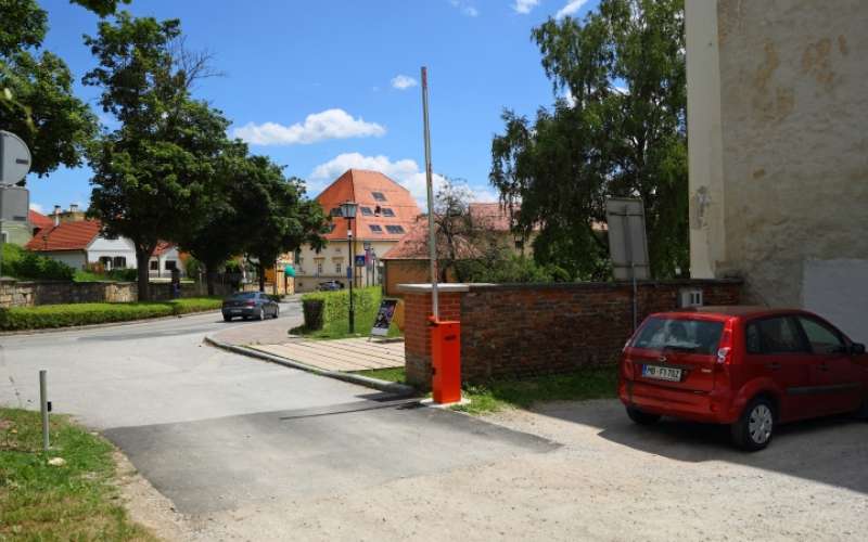 1688385456_cg_knjiznica_parkirisce_dominikanec.jpg