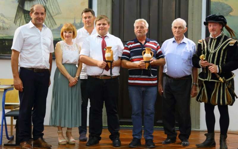 1694701158_cg_grajsko_ocenjevanje_vin_1.jpg