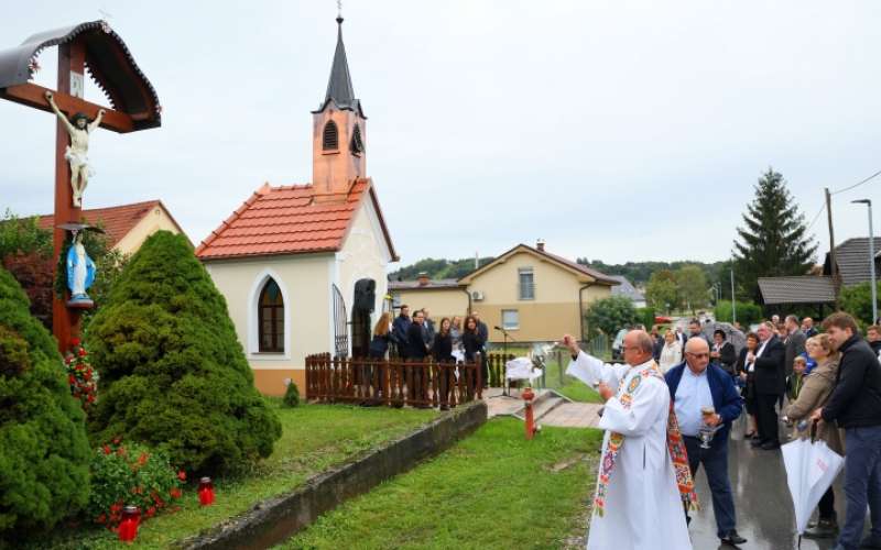 1695838786_cg_kapela_spodnji_velovlek.jpg
