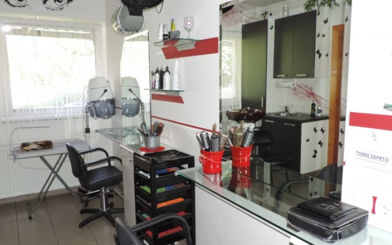 1632139648_mh-frizerski_salon.jpg