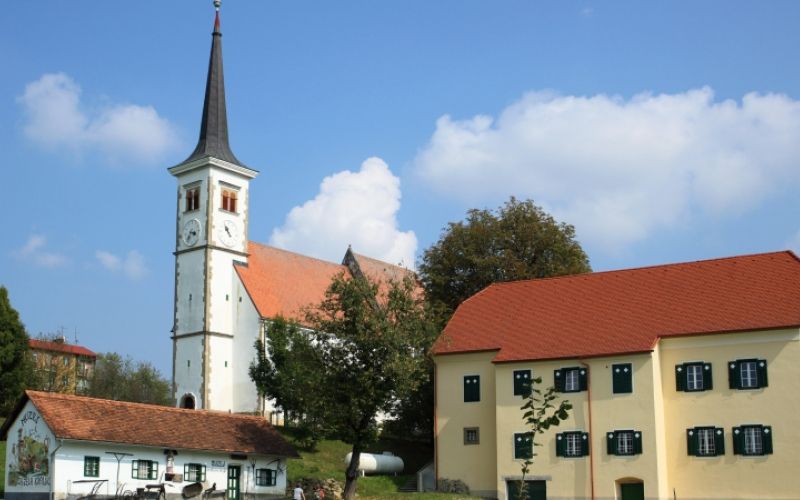 1489231256_cg_jursinci_cerkev_1.jpg