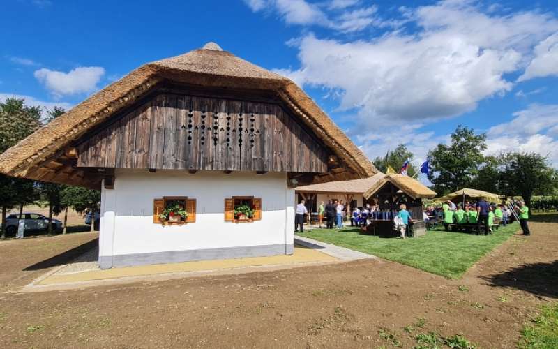 1674489353_sd-vodenje_simoničeve_domačije.jpg