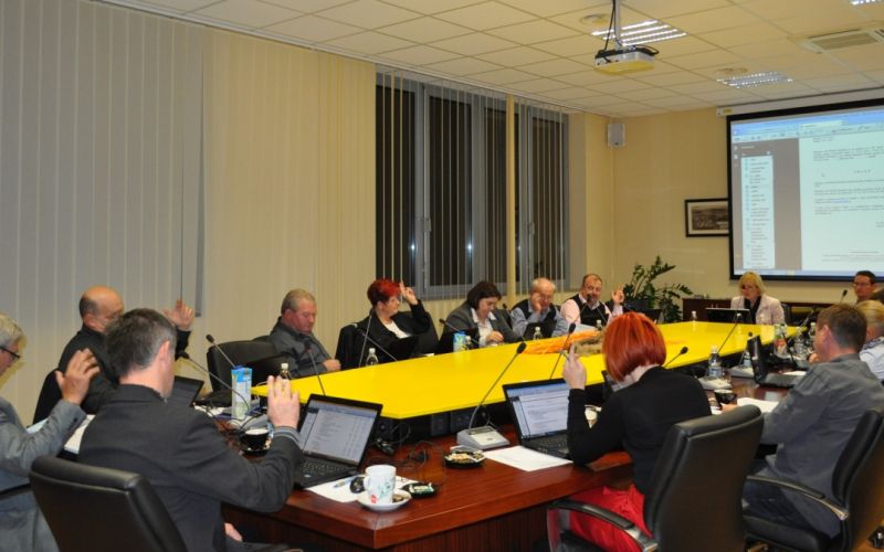 1465809291_mv-seja_majsperk_november.jpg