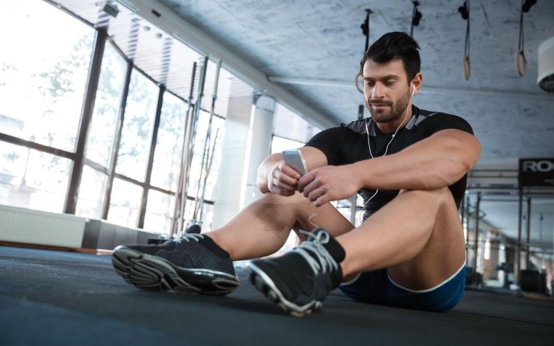 telefon-med-vadbo, fitnes, telovadba, telefoni