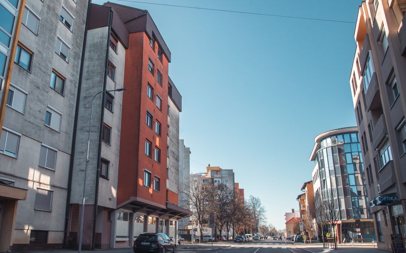 simbolična, nepremičnine, nepremičnina, zgradba, zgradbe, hiša, blok, stavba