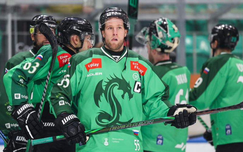 robert sabolic hokej olimpija 25 af.jpg