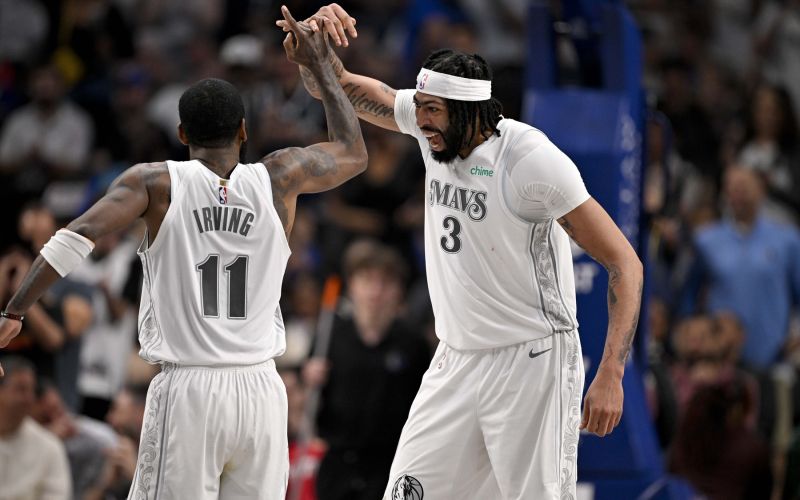 anthony davis kyrie irving.jpg