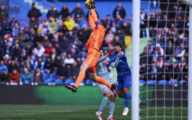 jan oblak.jpg