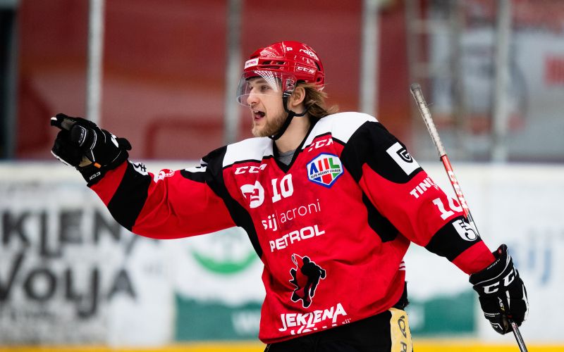 hokej jesenice jenko 23 lv.jpg