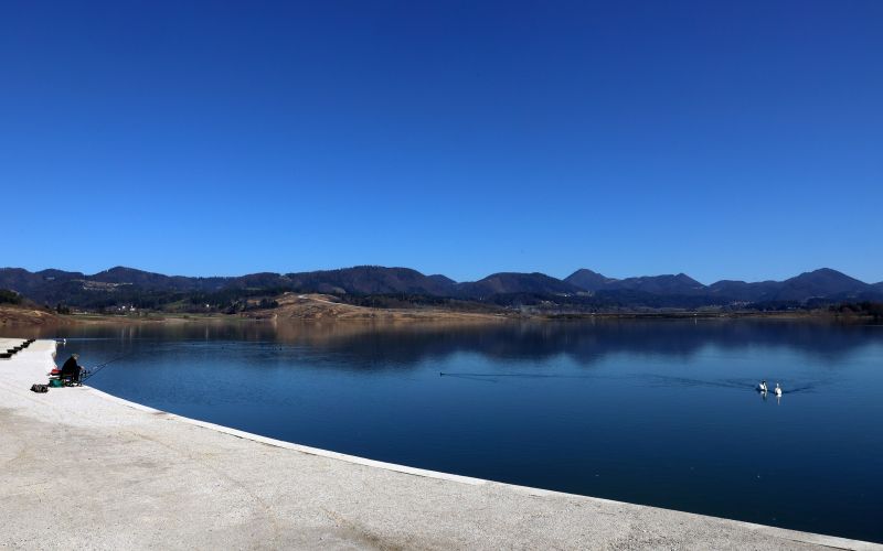 druzmirsko jezero.jpg