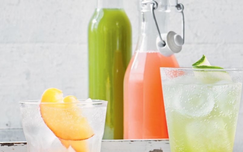 Breskov sirup z baziliko