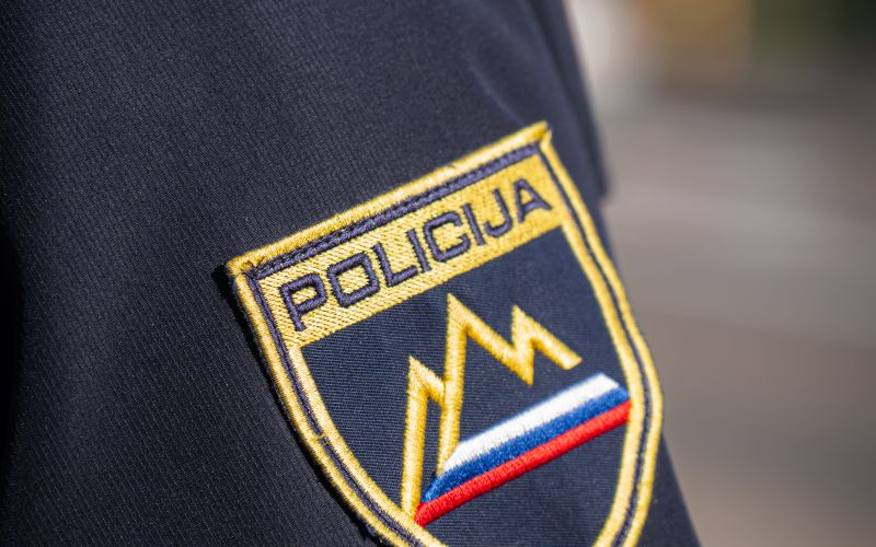 policija, pums